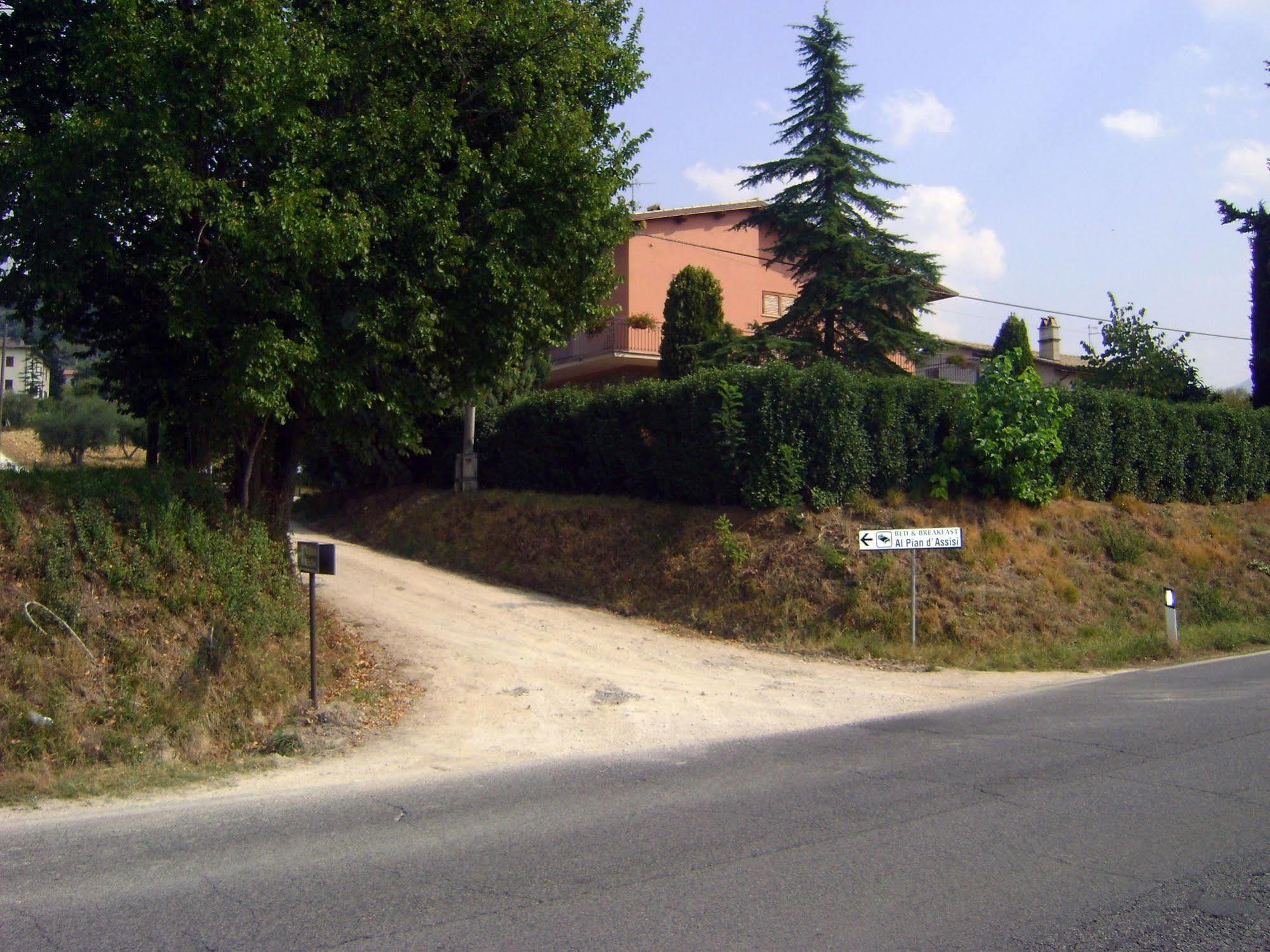 Bed & Breakfast Al Pian D'Assisi Exterior foto